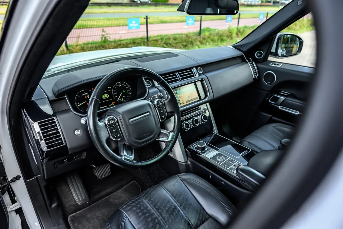 3.0 TDV6 Autobiography