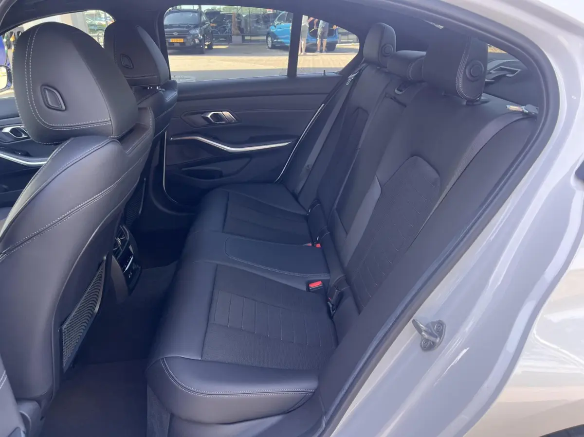 320i Executive Edition Sportline Trekhaak NL NAP