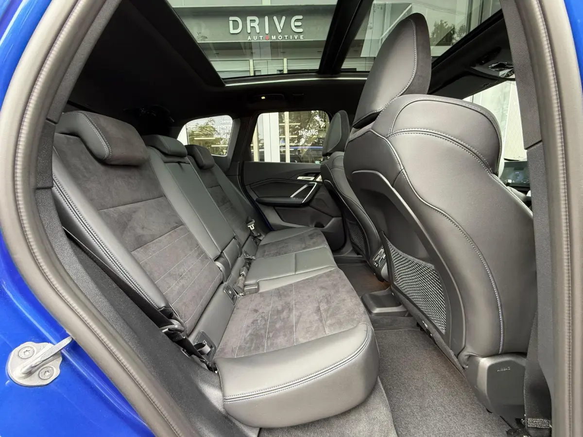 xDrive30e 326PK M-Sport |Full Option|Pano|H/K|DrivingAssProf|Innovation|20"|Trekhaak