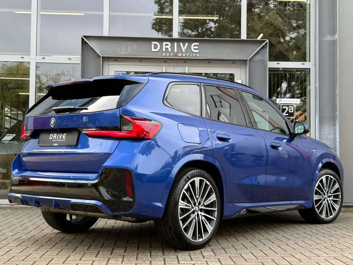 xDrive30e 326PK M-Sport |Full Option|Pano|H/K|DrivingAssProf|Innovation|20"|Trekhaak
