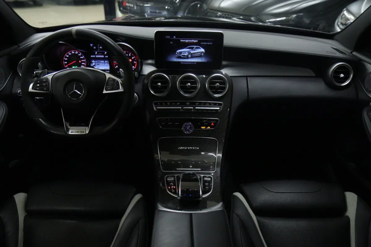 AMG 63 S 510PK PANO/HUD/MEMORY/BURM/360C/SFEER/LEER/KEYLESBOMVOL