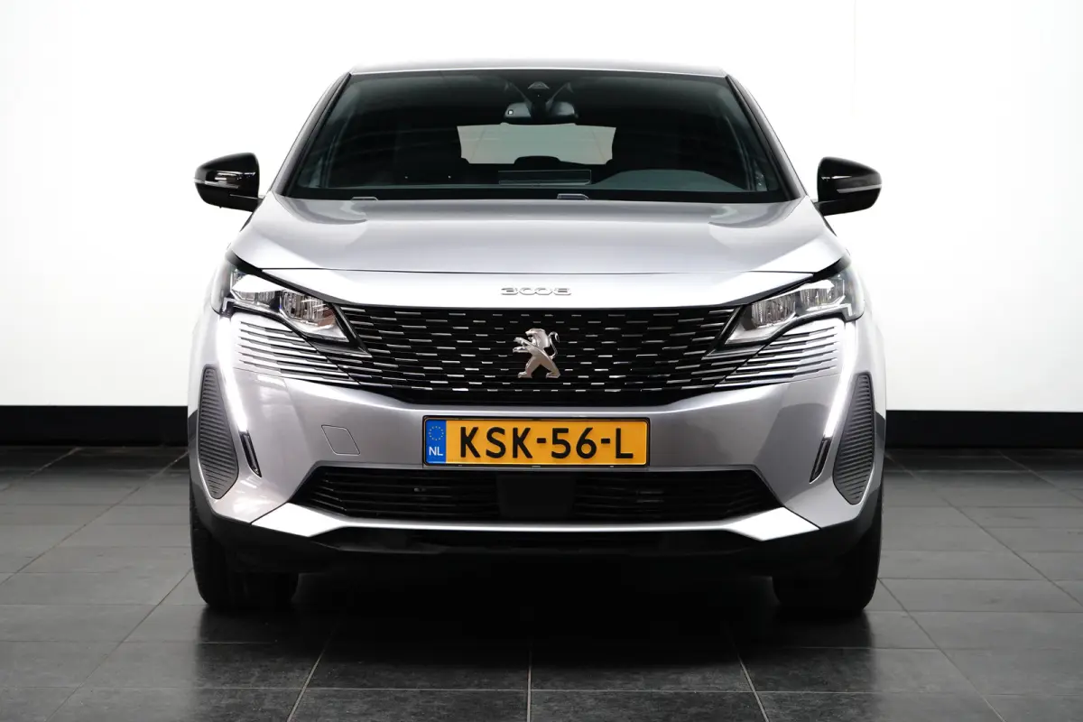 1.6 HYbrid 225 Active Pack Business Airco | AppleCarPlay/ Android Auto | Camera | Cruise Control | DAB | LMV 18" | Navi | PDC Achter |
