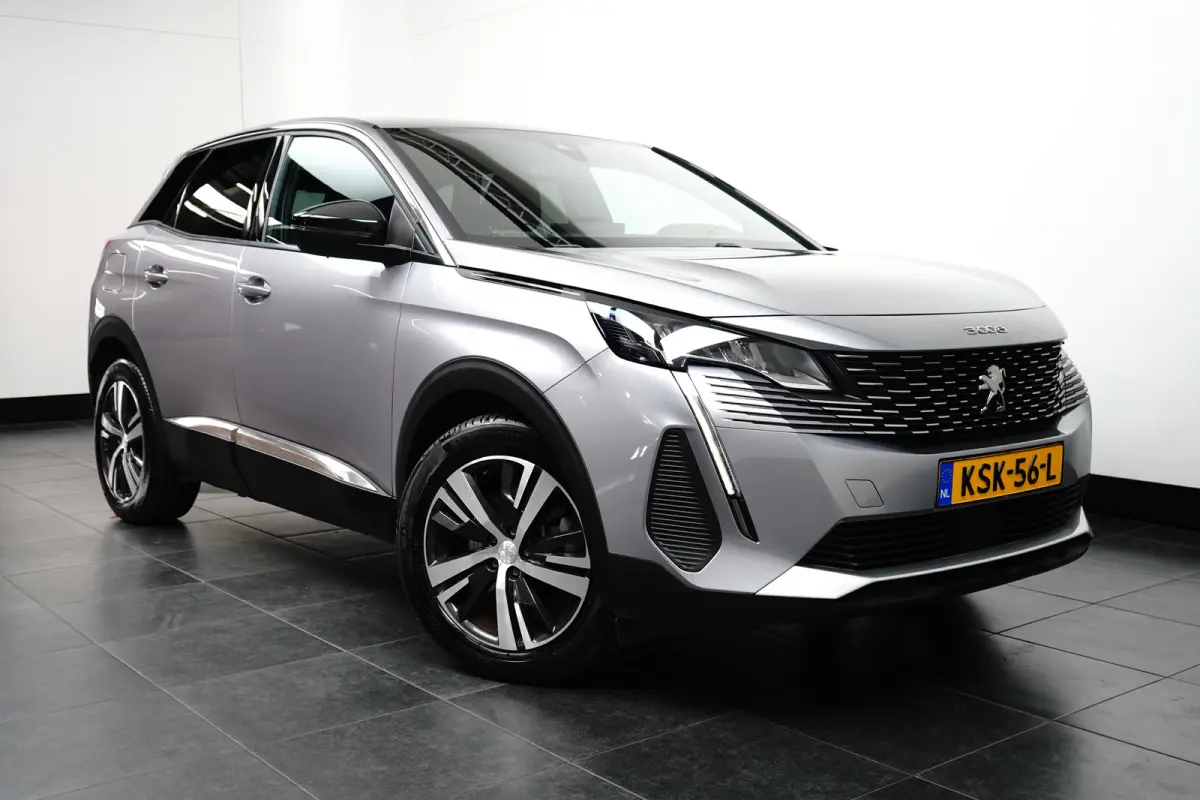 1.6 HYbrid 225 Active Pack Business Airco | AppleCarPlay/ Android Auto | Camera | Cruise Control | DAB | LMV 18" | Navi | PDC Achter |