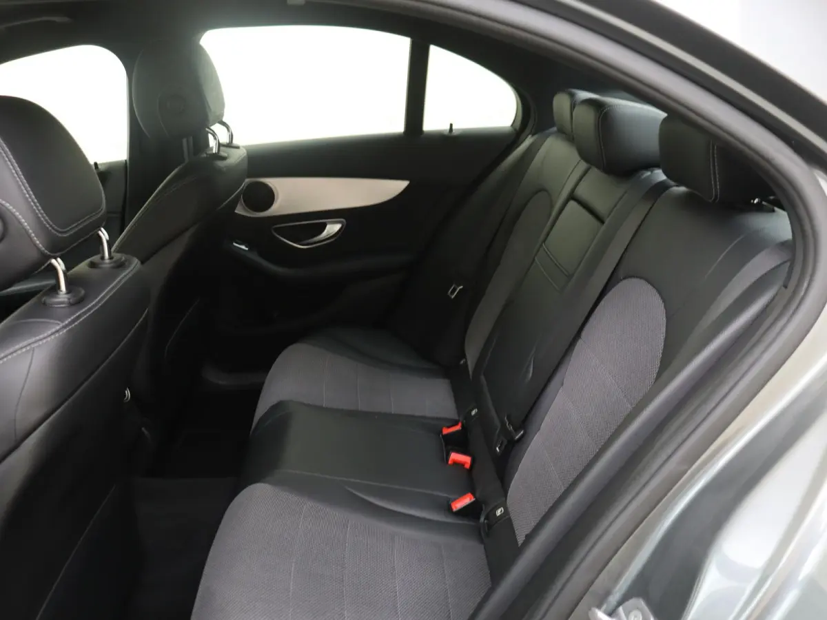180 Advantage Pack / Facelift / Digitale cockpit / Automaat /Carplay /Dodehoek /Achteruitrijcamera