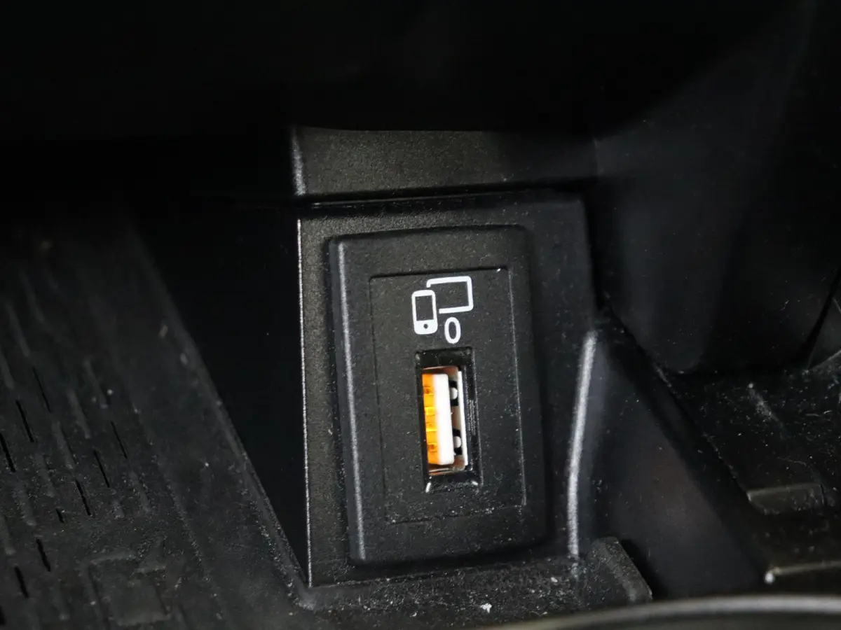 180 Advantage Pack / Facelift / Digitale cockpit / Automaat /Carplay /Dodehoek /Achteruitrijcamera