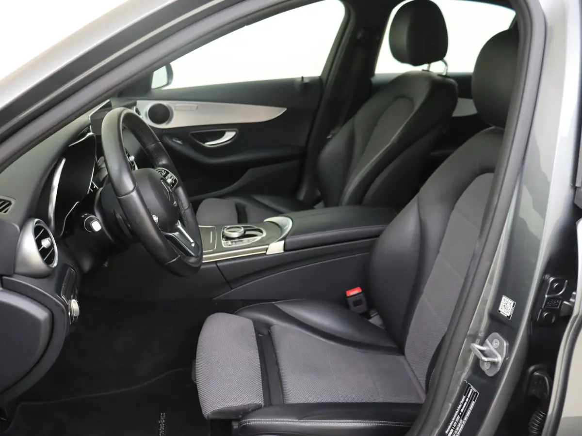 180 Advantage Pack / Facelift / Digitale cockpit / Automaat /Carplay /Dodehoek /Achteruitrijcamera