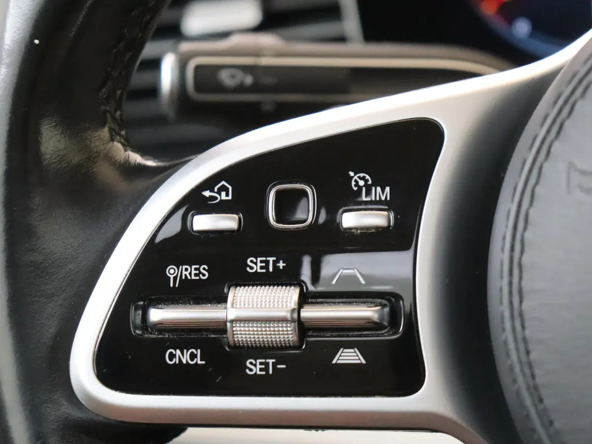 350 de 4MATIC / AMG/ 21 inch/ Panoramadak/ AIRMATIC/ Burmester