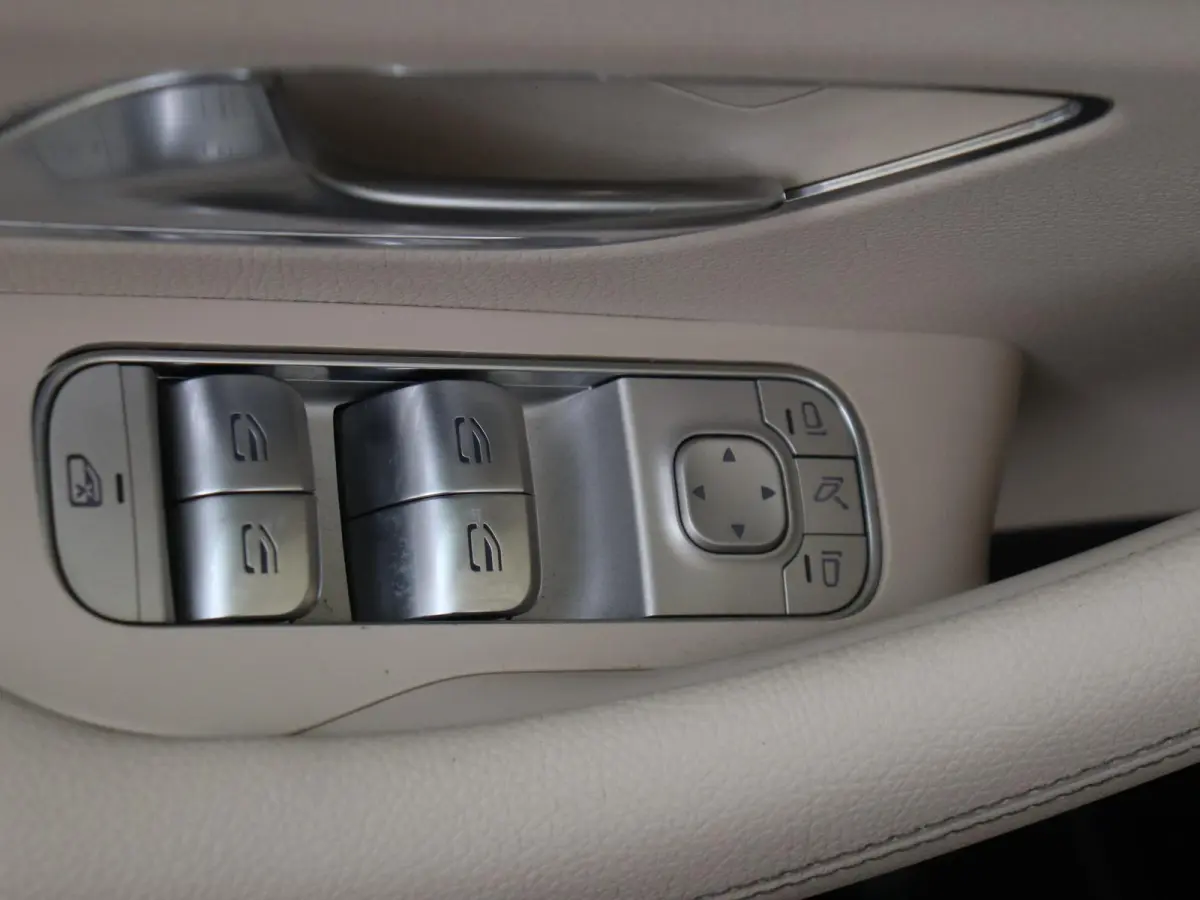 350 de 4MATIC / AMG/ 21 inch/ Panoramadak/ AIRMATIC/ Burmester