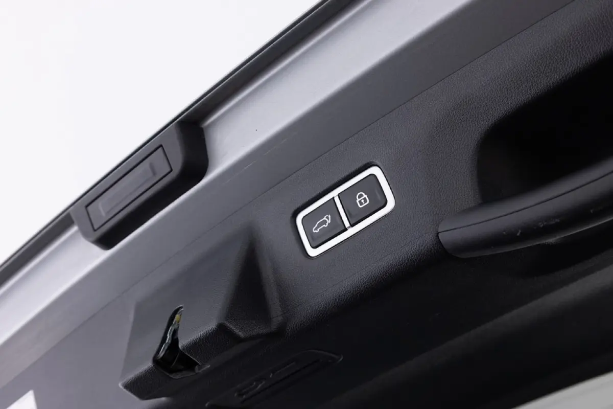 1.6 T-GDI Plug-in Hybrid 4WD ExecutiveLine | LEDER | Head-Up | LEDER | Stoelventilatie !