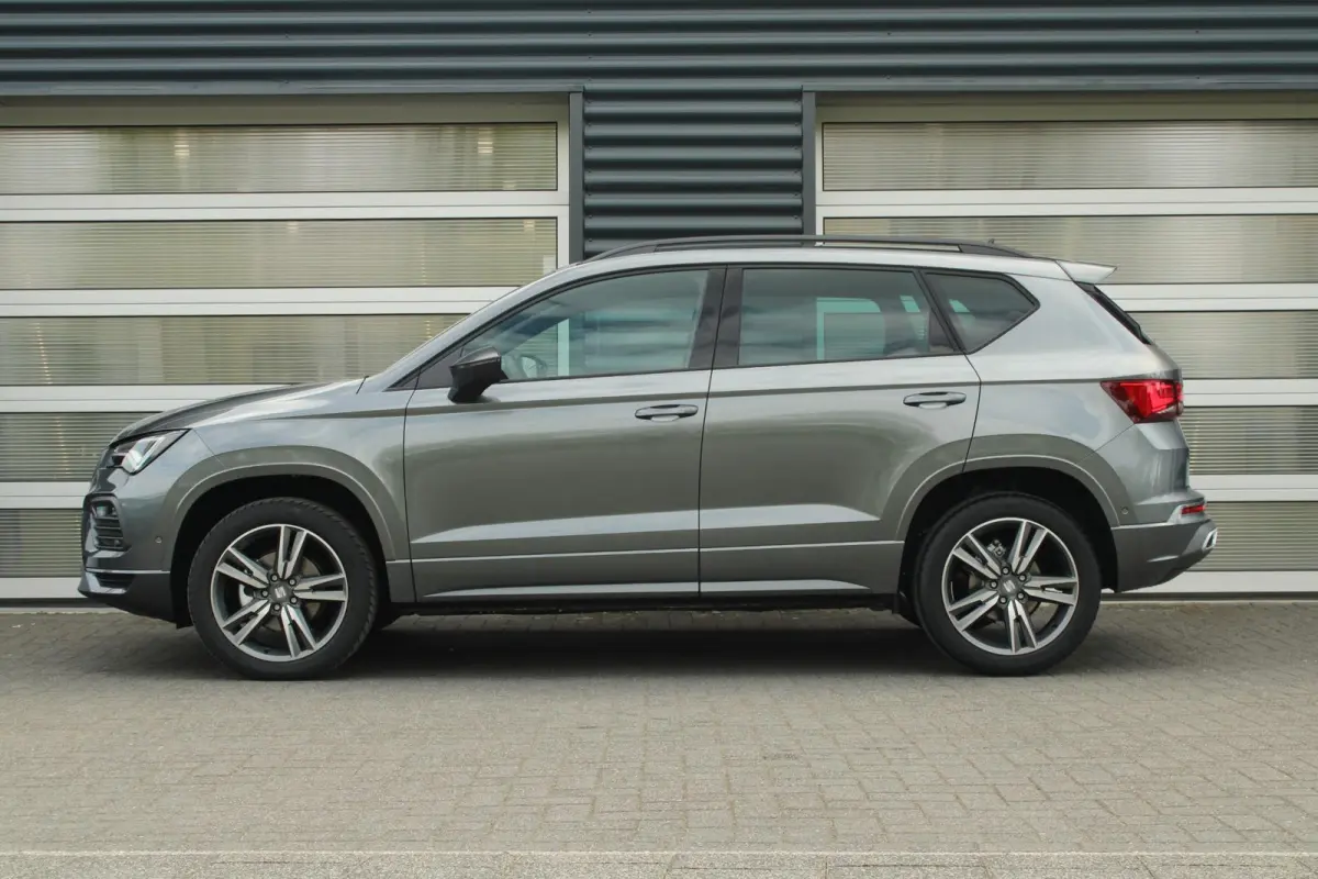 1.5 TSI 150pk DSG FR Business Intense | Trekhaak Wegklapbaar | 18" Velgen