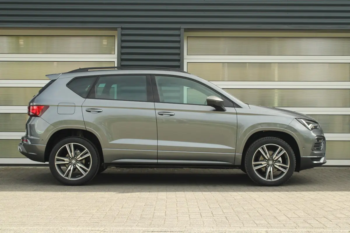 1.5 TSI 150pk DSG FR Business Intense | Trekhaak Wegklapbaar | 18" Velgen