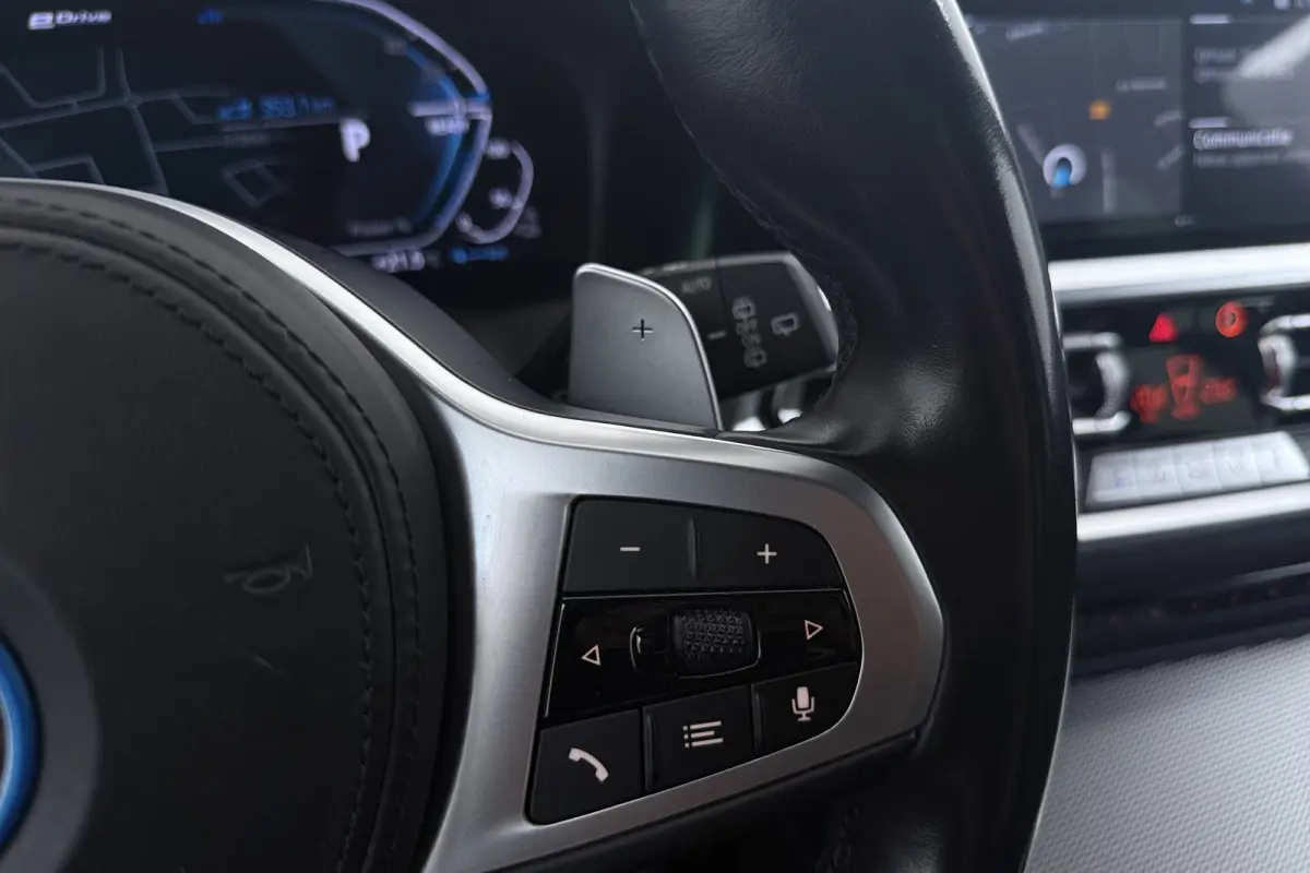 320e Business Edition Plus M-Sport | Trekhaak | Adap. Cruise | Org NL | Sportstoelen | Leer | 3-Zone Clima |