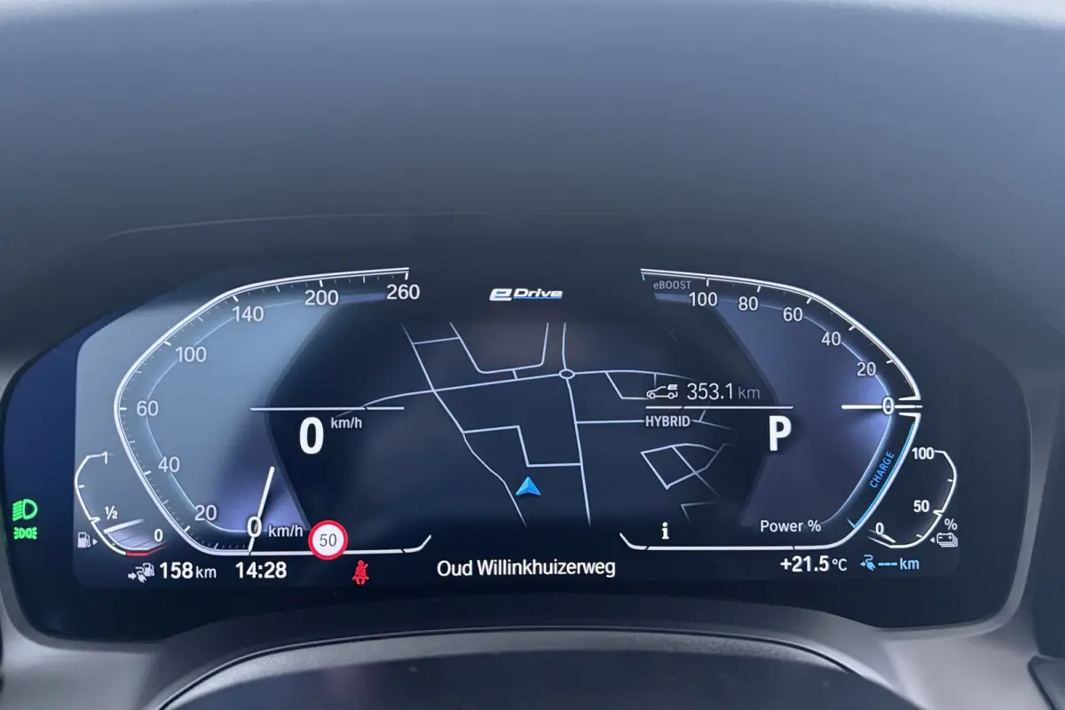 320e Business Edition Plus M-Sport | Trekhaak | Adap. Cruise | Org NL | Sportstoelen | Leer | 3-Zone Clima |