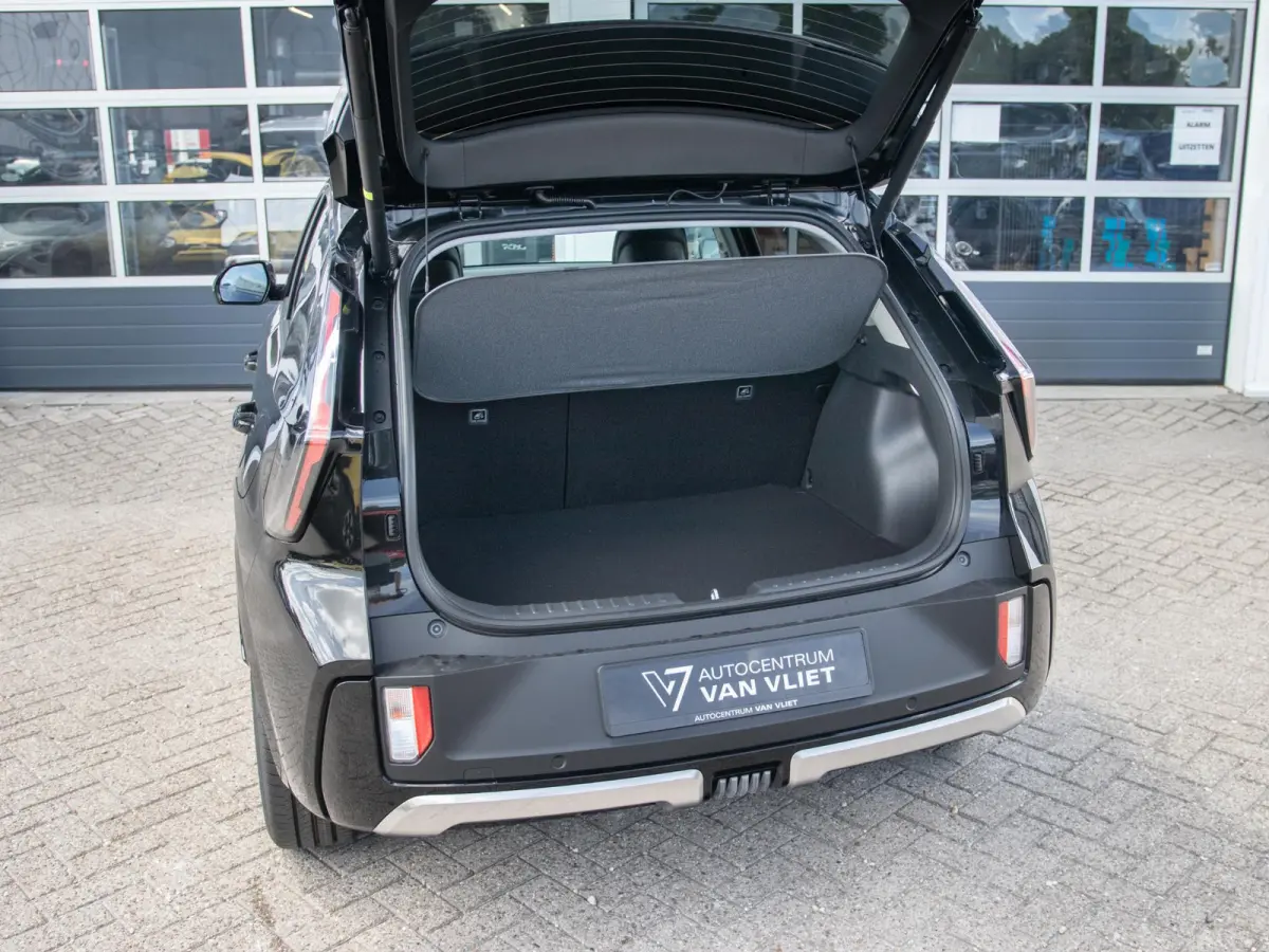 1.6 GDi Hybrid DynamicPlusLine | Actieprijs* | Navi. | Clima. | Adapt. Cruise. | Parkeersensoren | Achteruitrijcamera | Bekleding In Lederlook | Dodehoekassistentie | Schuif-/Kanteldak | Sto