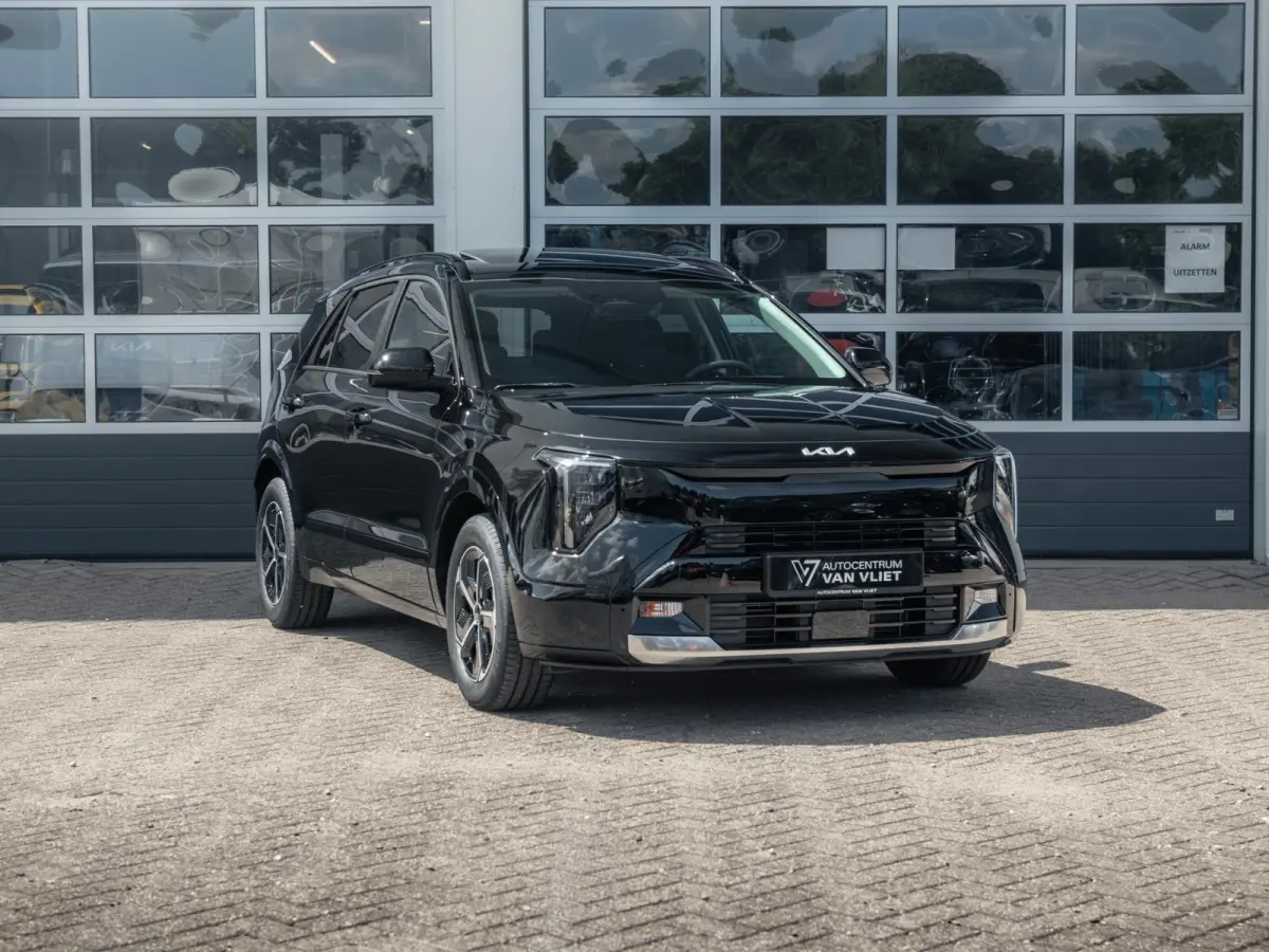 1.6 GDi Hybrid DynamicPlusLine | Actieprijs* | Navi. | Clima. | Adapt. Cruise. | Parkeersensoren | Achteruitrijcamera | Bekleding In Lederlook | Dodehoekassistentie | Schuif-/Kanteldak | Sto