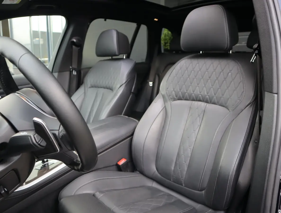 xDrive45e M Sport | Pano | Stoel ventilatie | Comfort Stoelen| ACC | HUD | 360 Camera