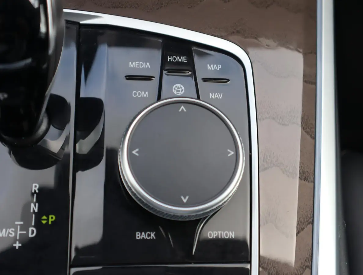 xDrive45e M Sport | Pano | Stoel ventilatie | Comfort Stoelen| ACC | HUD | 360 Camera