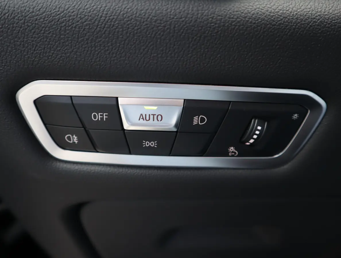 xDrive45e M Sport | Pano | Stoel ventilatie | Comfort Stoelen| ACC | HUD | 360 Camera