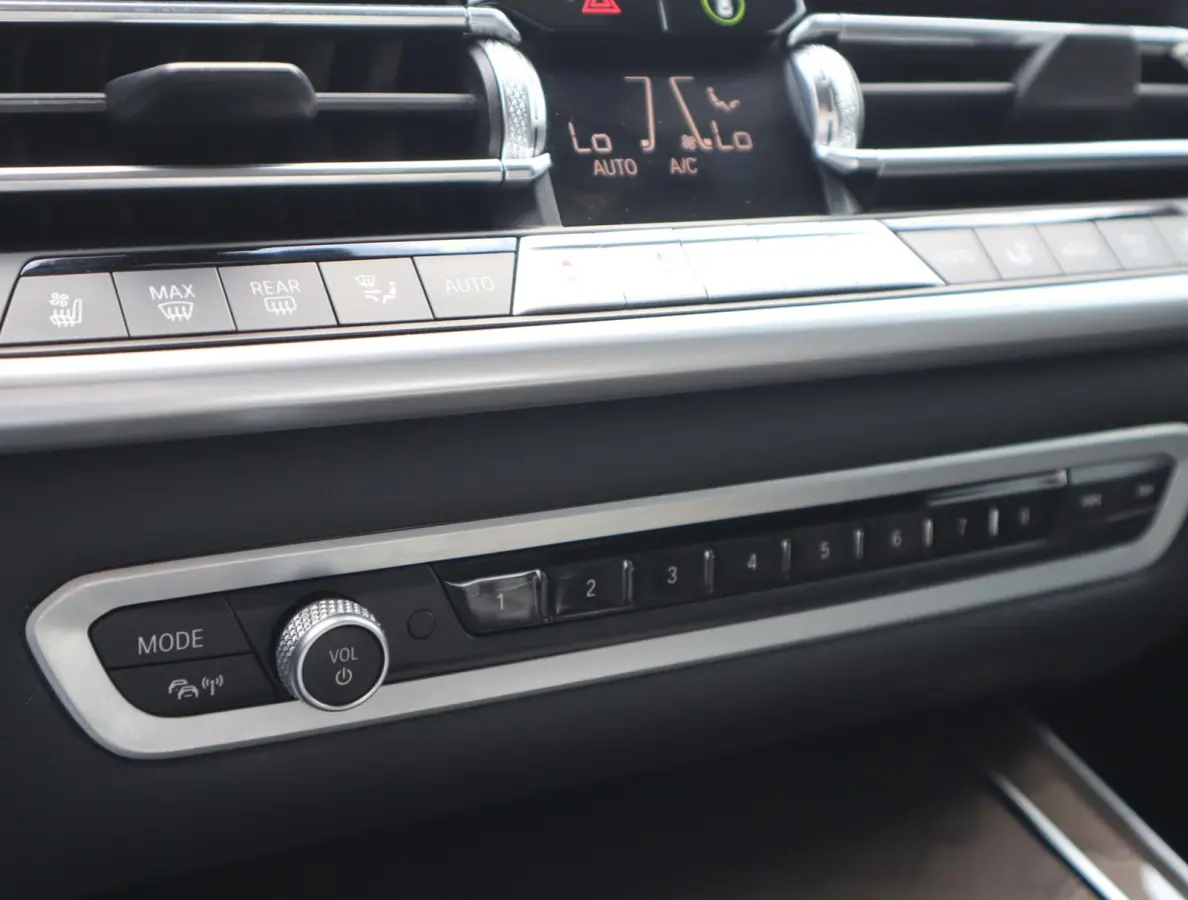xDrive45e M Sport | Pano | Stoel ventilatie | Comfort Stoelen| ACC | HUD | 360 Camera