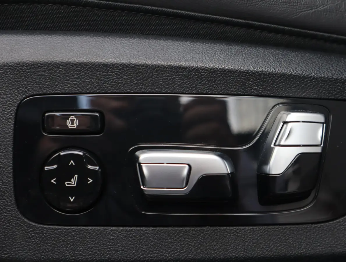 xDrive45e M Sport | Pano | Stoel ventilatie | Comfort Stoelen| ACC | HUD | 360 Camera