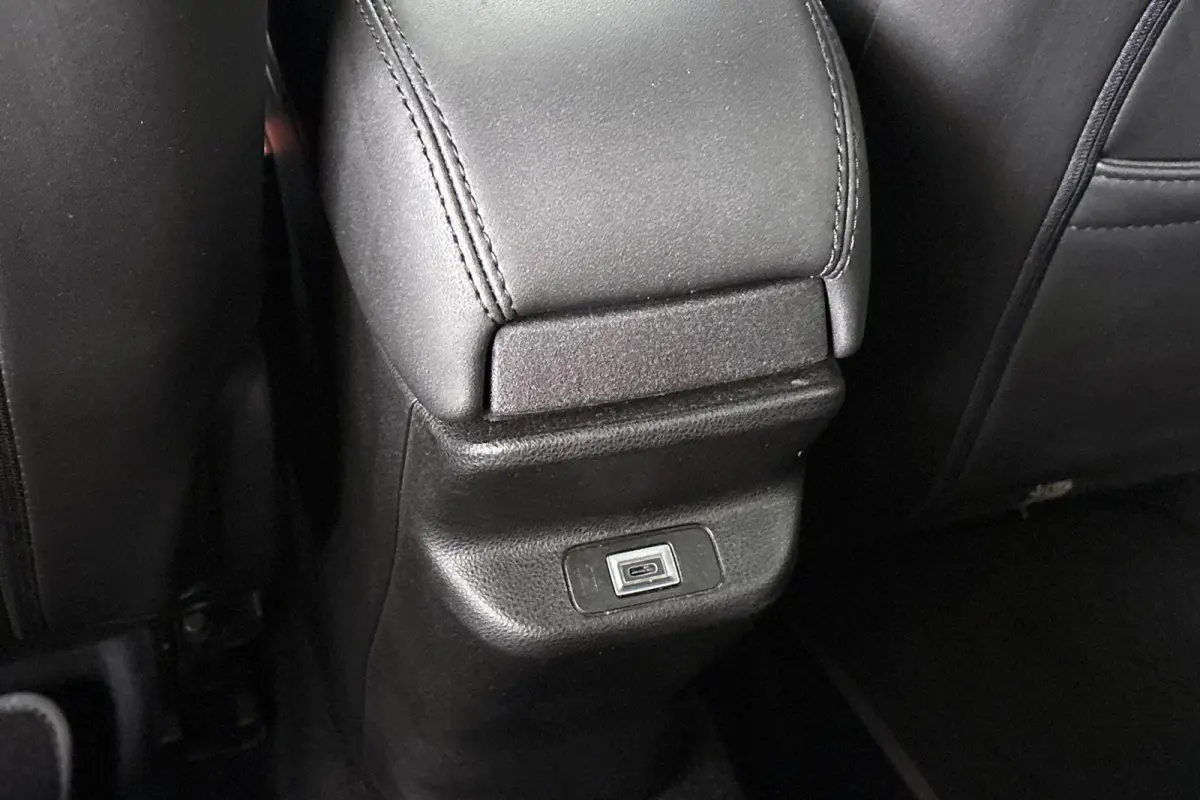 1.2 e-Hybrid Altitude JBL Keyless Elektrische Achterklep