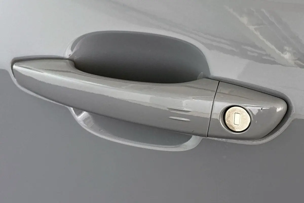 1.2 e-Hybrid Altitude JBL Keyless Elektrische Achterklep