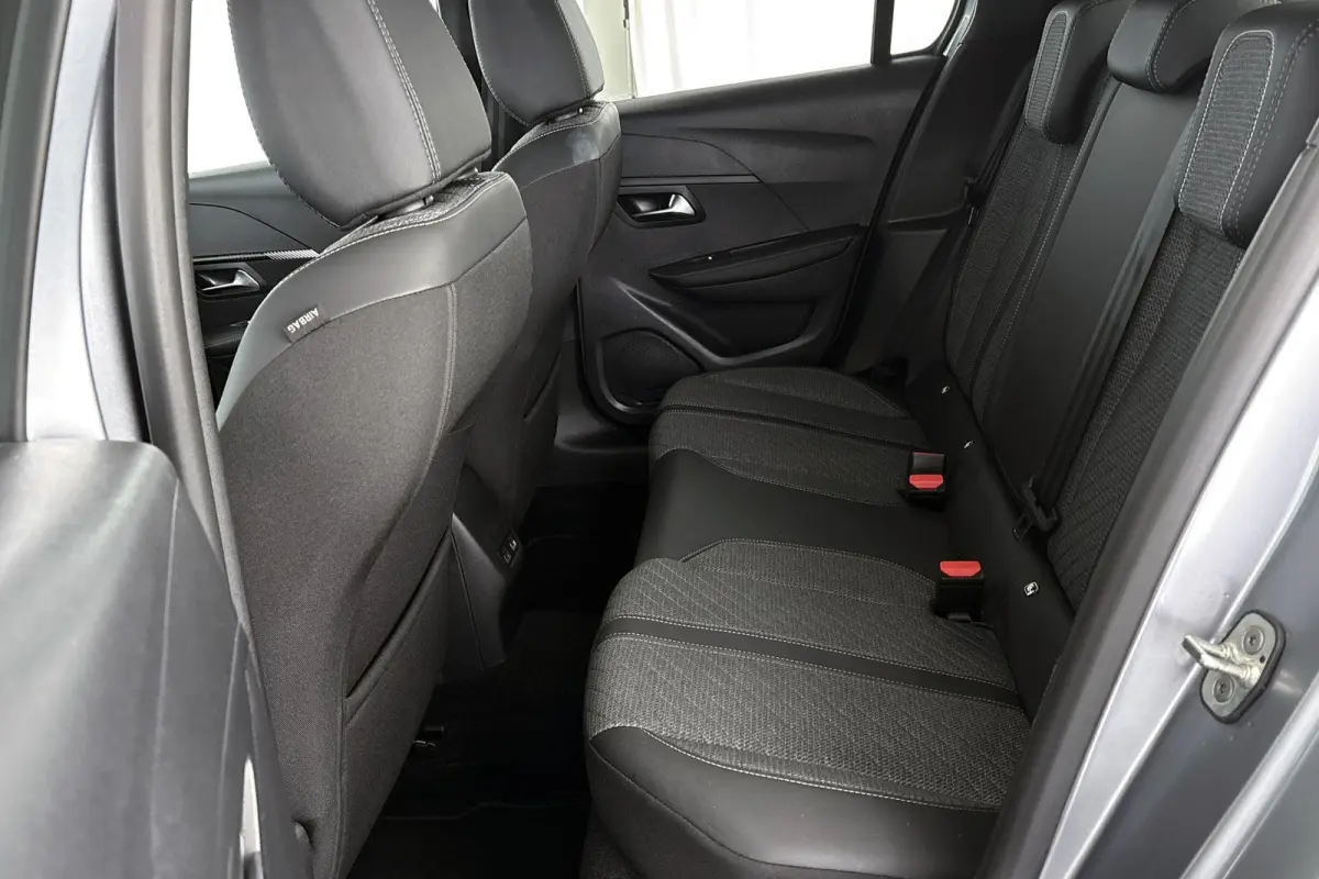 1.2 Hybrid 110 e-DCS6 Allure NL Auto Apple CarPlay Parkeersensoren
