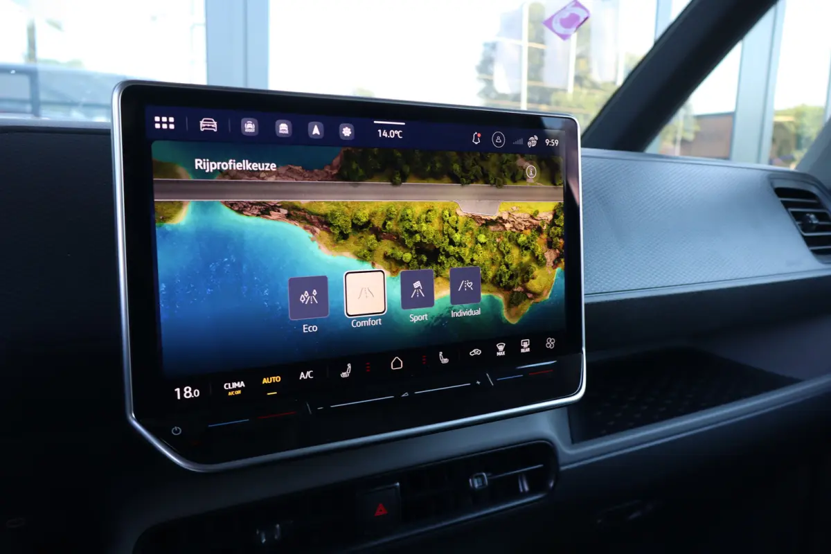 Bulli Limited edition 79 kWh | Achteruitrijcamera | Apple Carplay/Android Auto|telefoonintegratie premium | Cruise control adaptief met Stop&Go en stuurhulp