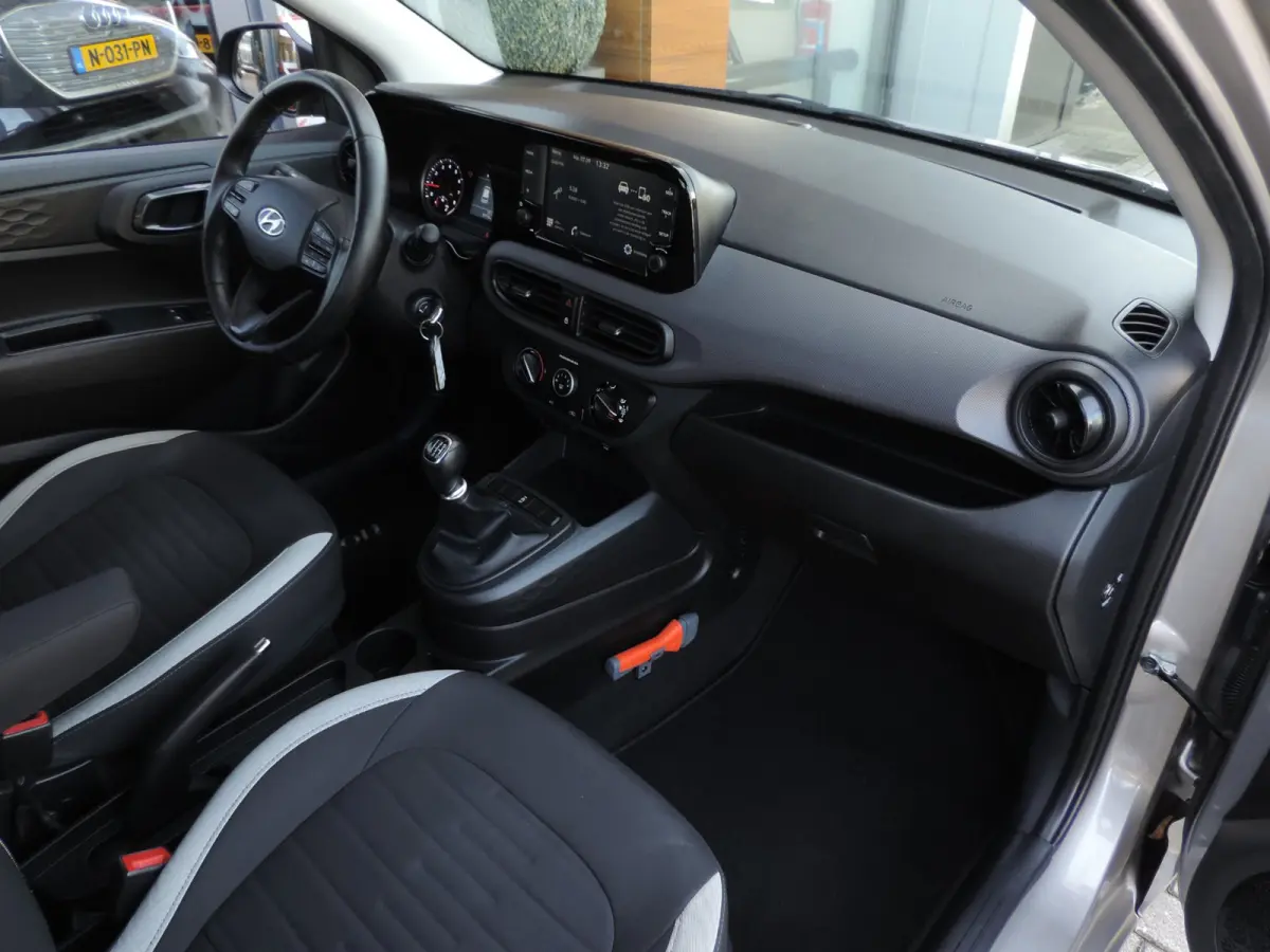 1.0 Comfort 35.000km | 1e Eig | Cruise contr | Bluetooth | DAB | CarPlay | Airco