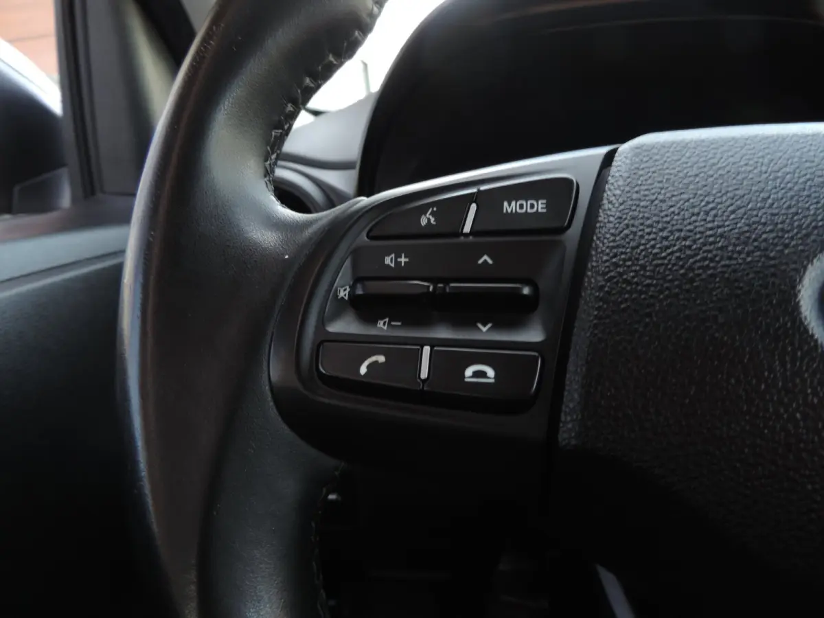 1.0 Comfort 35.000km | 1e Eig | Cruise contr | Bluetooth | DAB | CarPlay | Airco