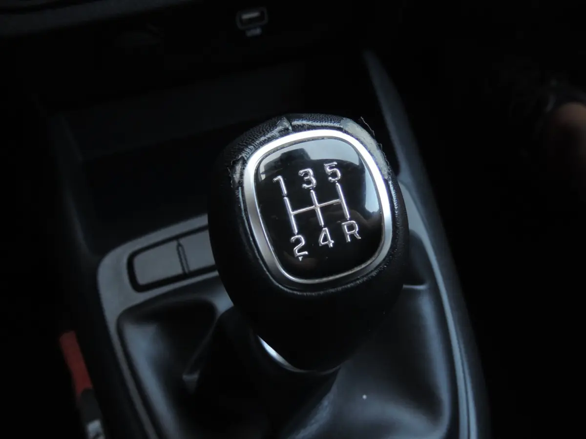 1.0 Comfort 35.000km | 1e Eig | Cruise contr | Bluetooth | DAB | CarPlay | Airco