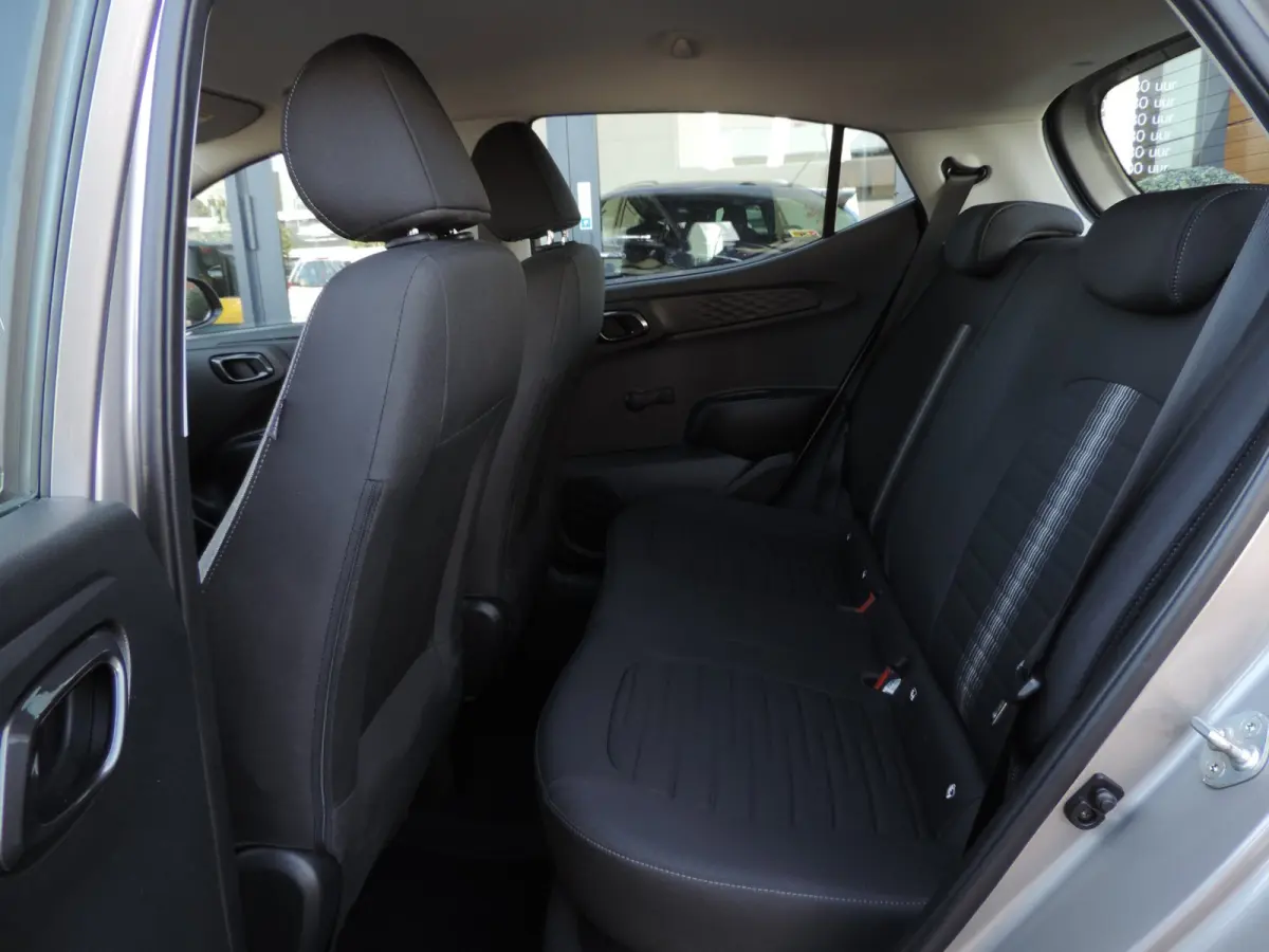 1.0 Comfort 35.000km | 1e Eig | Cruise contr | Bluetooth | DAB | CarPlay | Airco