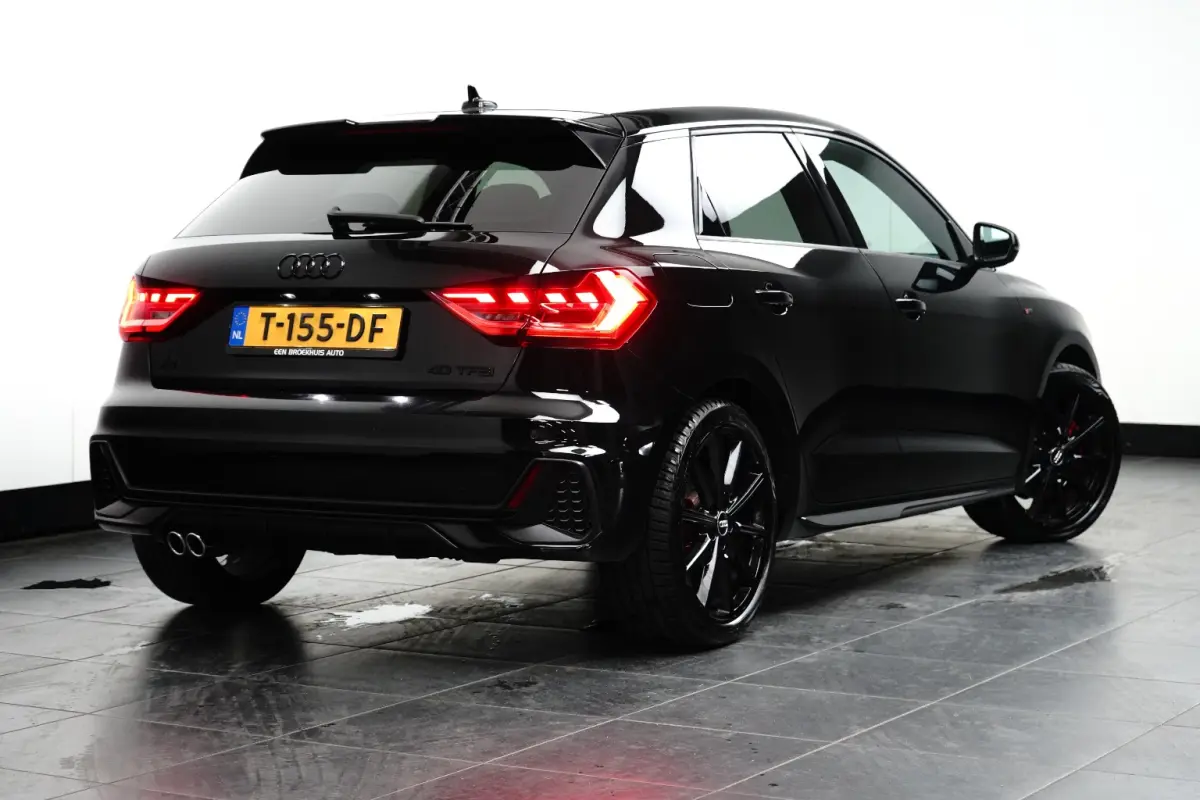 40 TFSI S Line edition one 3x S-Line | Automaat | Airco | Black Pack | Camera | LED | LMV 17" | PDC V&A | Stoelverwarming |