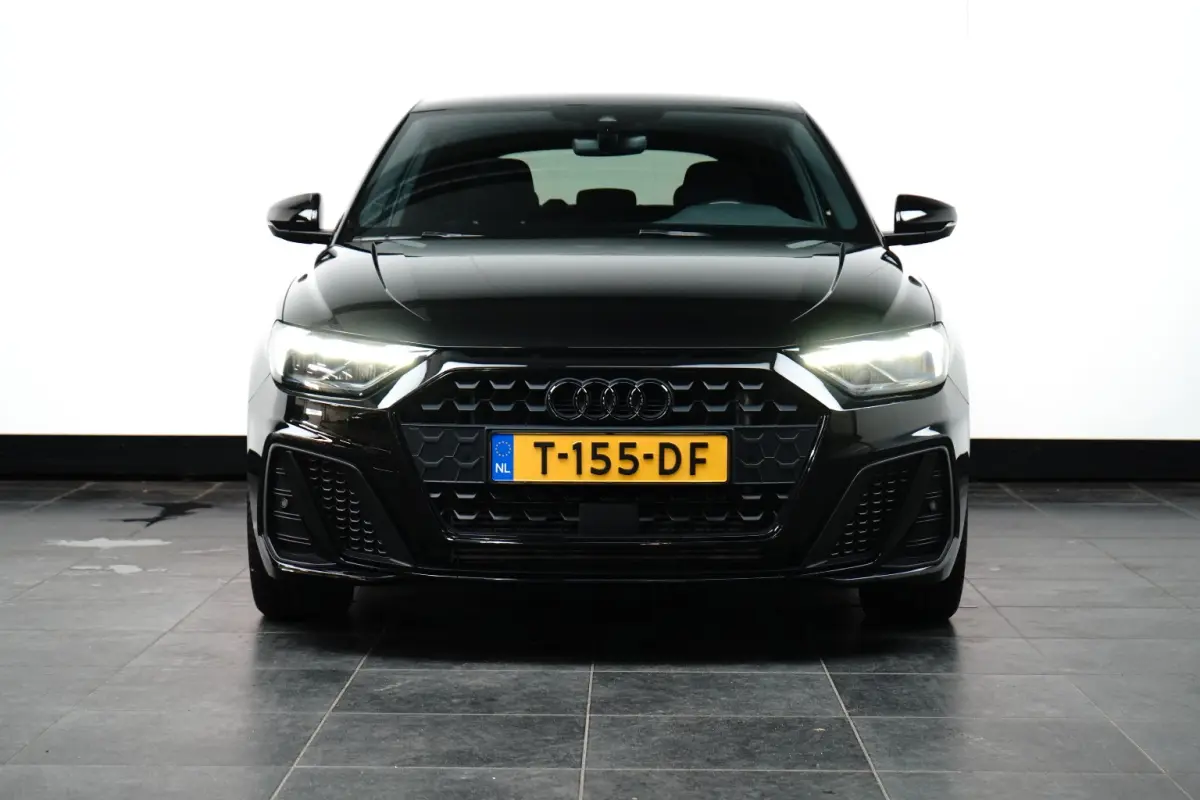 40 TFSI S Line edition one 3x S-Line | Automaat | Airco | Black Pack | Camera | LED | LMV 17" | PDC V&A | Stoelverwarming |