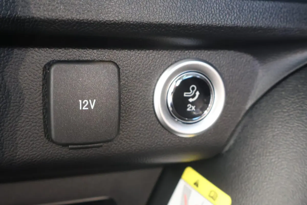 2.5 PHEV Titanium | Voorraad! | Elektrische Trekhaak | Adaptive Cruise | 360 camera | all Season banden | Winterpack | Blind Spot |