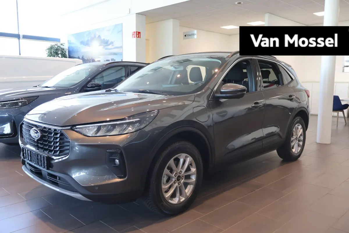 2.5 PHEV Titanium | Voorraad! | Elektrische Trekhaak | Adaptive Cruise | 360 camera | all Season banden | Winterpack | Blind Spot |
