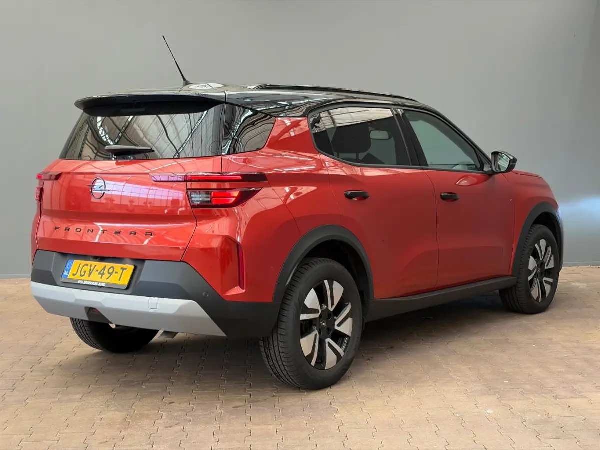 1.2 Turbo Hybrid GS Airco | Camera | Cruise Control | DAB | LED | LMV 17" | Navi | PDC V&A | Stoel-Stuur en Voorruitverwarming |