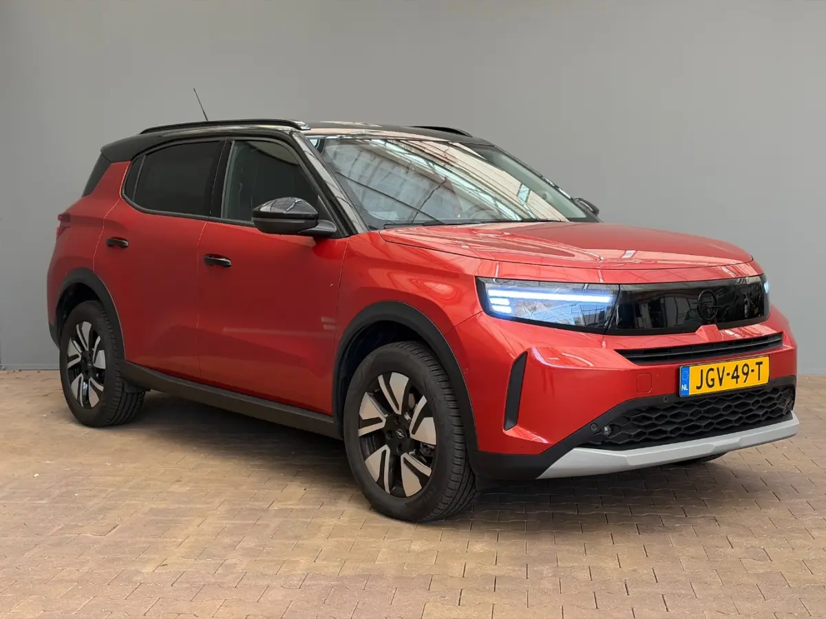 1.2 Turbo Hybrid GS Airco | Camera | Cruise Control | DAB | LED | LMV 17" | Navi | PDC V&A | Stoel-Stuur en Voorruitverwarming |