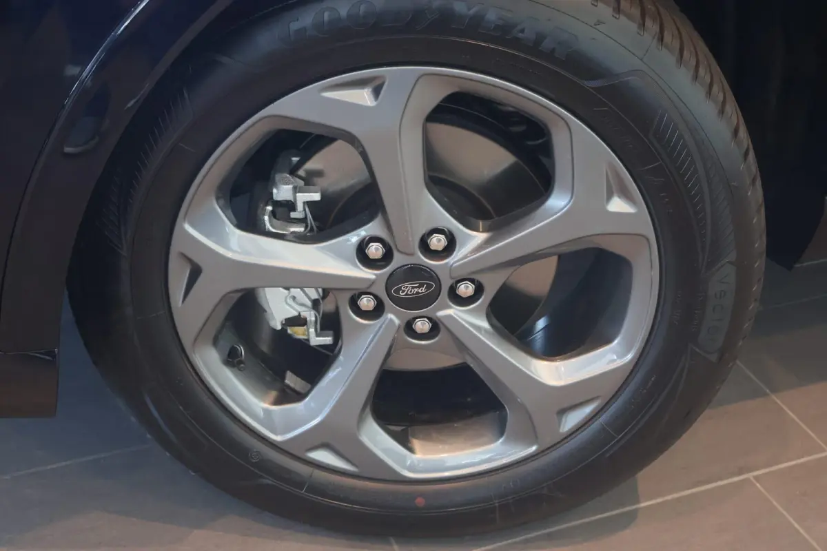 2.5 PHEV ST-Line | Voorraad! | Elektrische Trekhaak | All Season banden | Winterpack | Camera | Cruise Control | Blind Spot |
