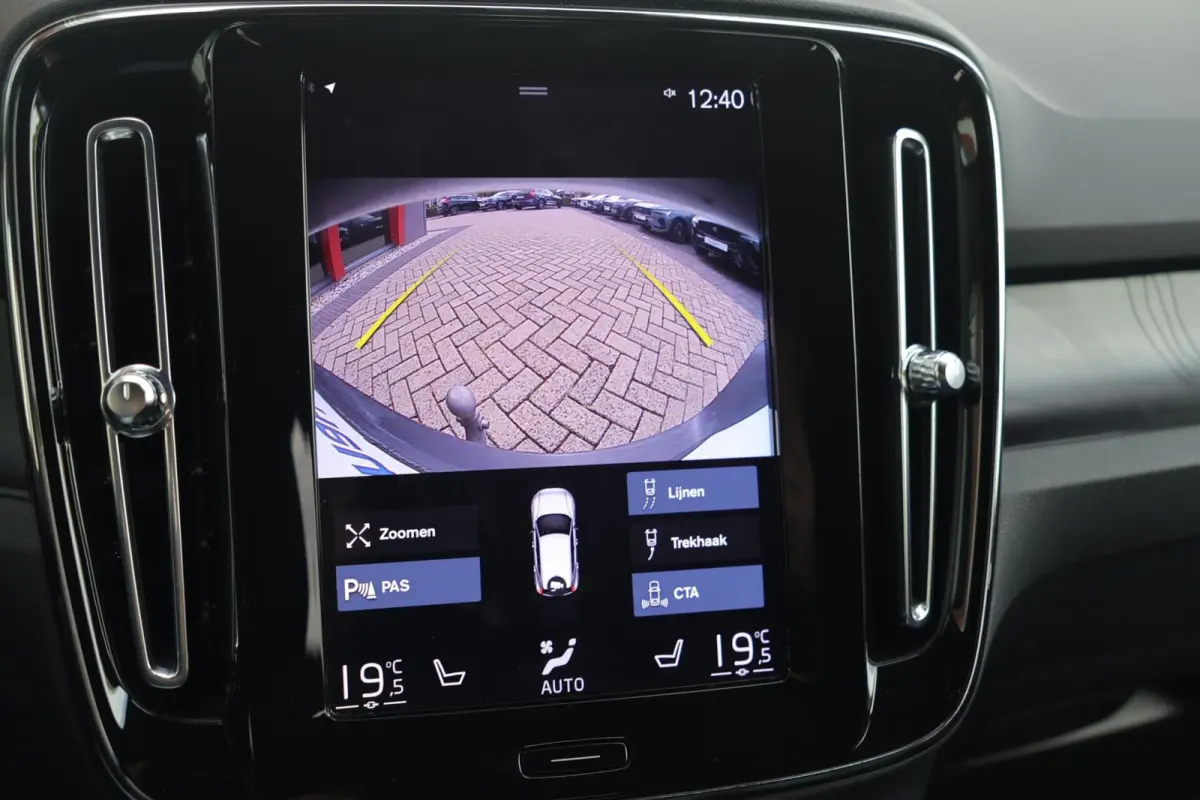 T5 Plus Dark | Stoelverwarming | Trekhaak | Parkeercamera | Leder | H/K | Pilot Assist | BLIS | Keyless