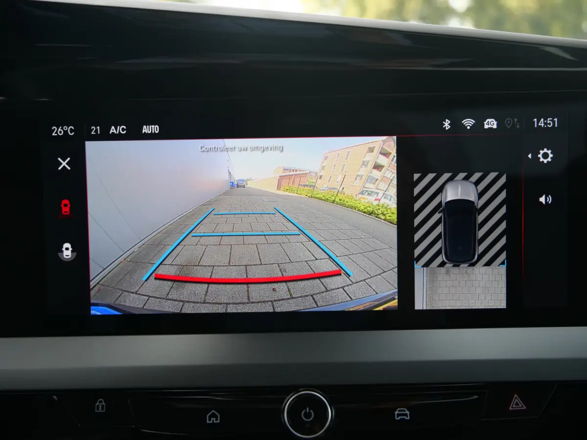 1.2 Turbo Ultimate 130 Pk Automaat DAB / Apple Carplay / Camera / 18 inch