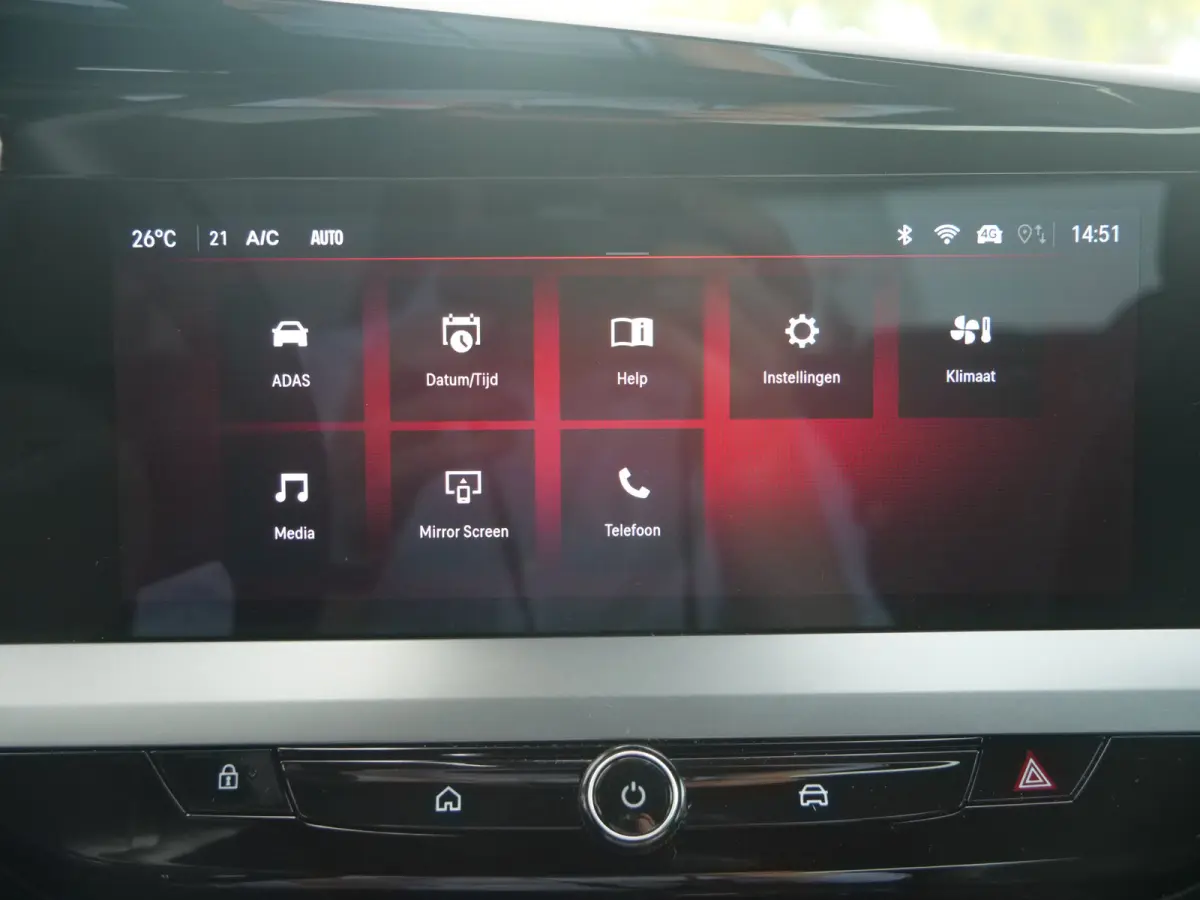 1.2 Turbo Ultimate 130 Pk Automaat DAB / Apple Carplay / Camera / 18 inch