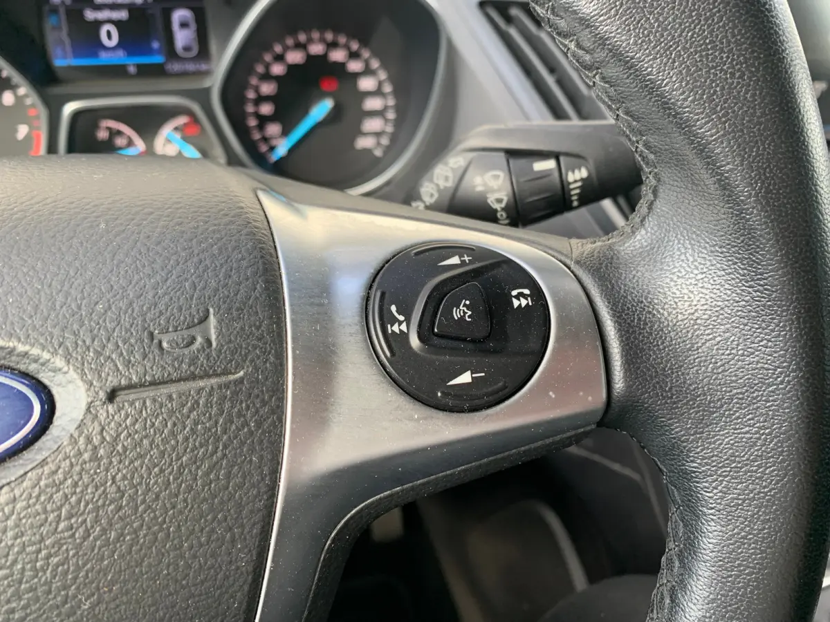 1.5 Titanium Styling Pack Airco | Camera | Cruise Control | DAB | Keyless | LMV 17" | Navi | PDC V&A | Trekhaak |