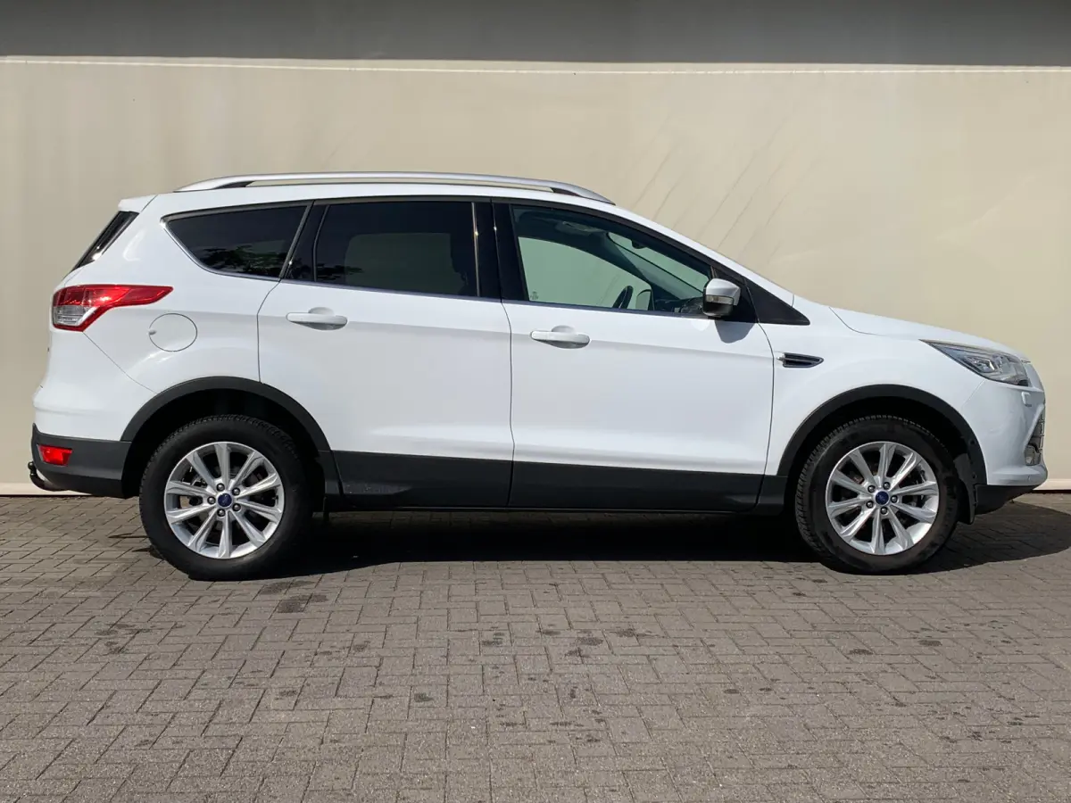 1.5 Titanium Styling Pack Airco | Camera | Cruise Control | DAB | Keyless | LMV 17" | Navi | PDC V&A | Trekhaak |