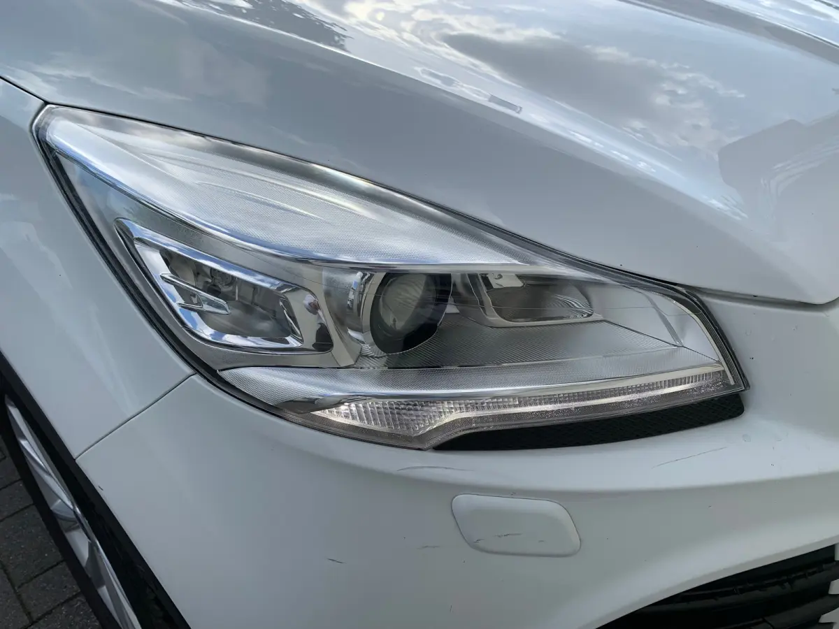1.5 Titanium Styling Pack Airco | Camera | Cruise Control | DAB | Keyless | LMV 17" | Navi | PDC V&A | Trekhaak |