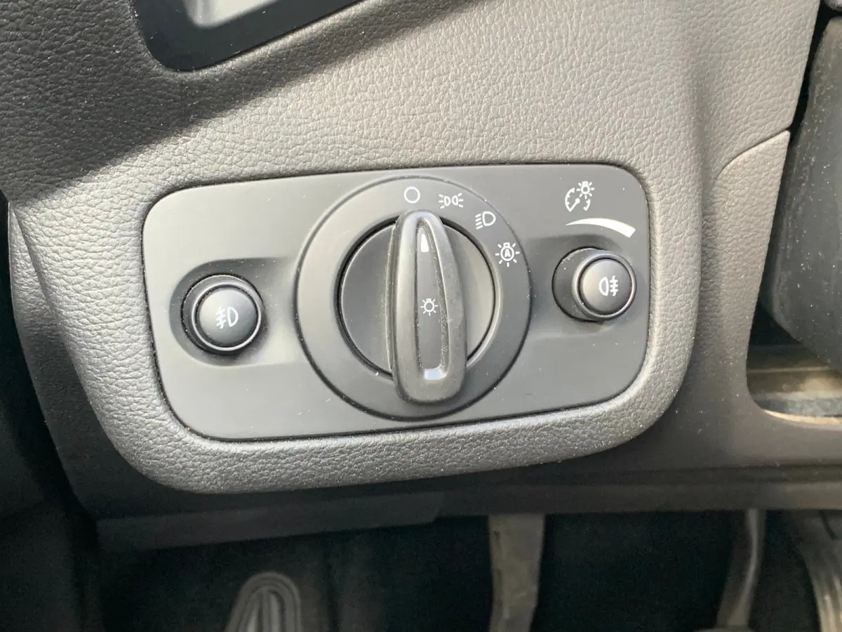 1.5 Titanium Styling Pack Airco | Camera | Cruise Control | DAB | Keyless | LMV 17" | Navi | PDC V&A | Trekhaak |