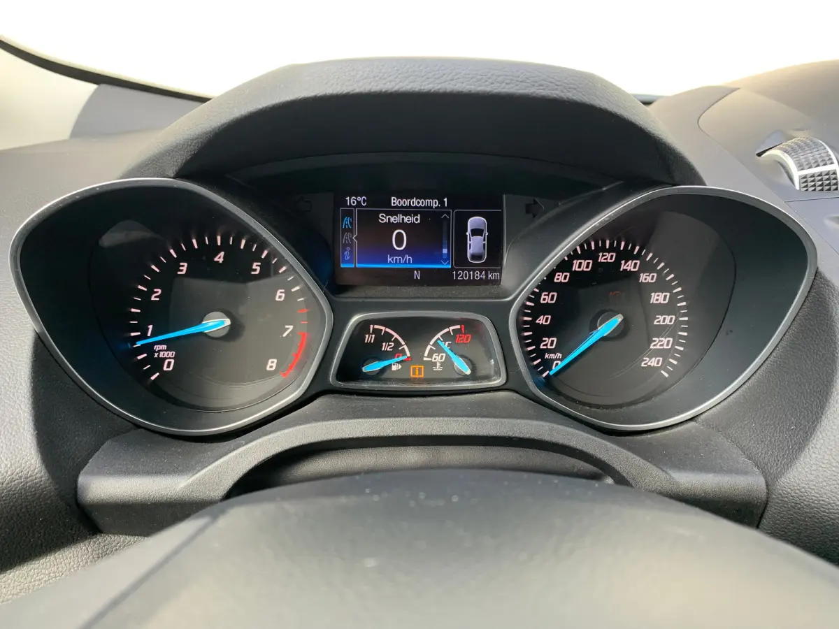 1.5 Titanium Styling Pack Airco | Camera | Cruise Control | DAB | Keyless | LMV 17" | Navi | PDC V&A | Trekhaak |