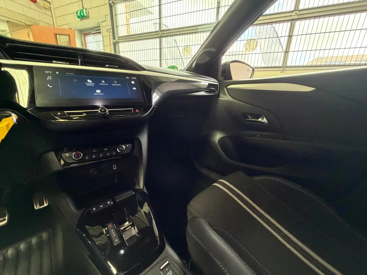 1.2 Turbo Hybrid GS Automaat, Camera, Cruisecontrol, Stuur/stoelverwarming, 1 jaar bovag garantie