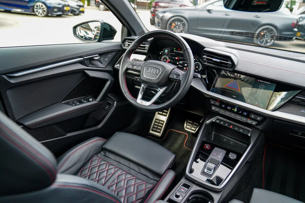 2.0 TFSI S3 quattro | Panorama | RS Zetels | Virtual Cockpit | Bang&Olufsen | Adaptieve Cruise Control | LED