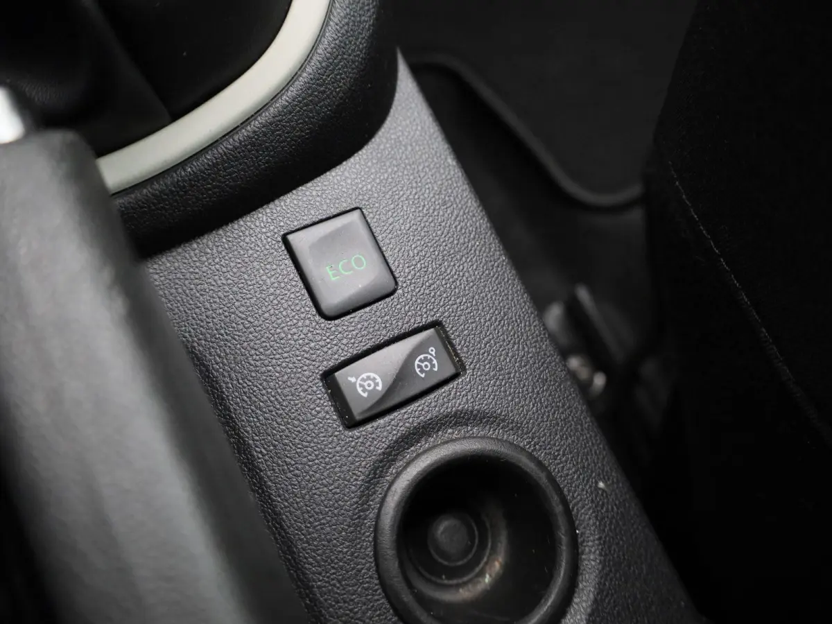 0.9 TCe Limited | Airconditioning | Stoelverwarming | Parkeersensoren |